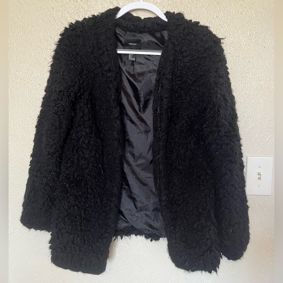 Forever 21 Jackets & Blazers - Forever21, Large, Black Faux Fur Coat, WITH POCKETS